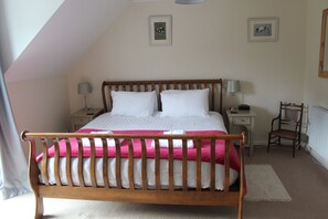 3 bedrooms, iron/ironing board, travel cot, free WiFi