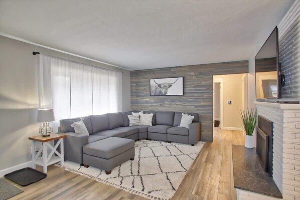 Smart TV, fireplace, offices