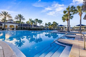 A heated pool - Themed Family Villa, Fabulous Resort Close To Disney (Kissimmee)