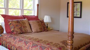 4 Schlafzimmer, Schreibtisch, Bügeleisen/Bügelbrett, kostenloses WLAN