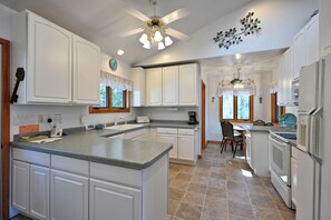 Room, Multiple Beds, Patio, Beach View | Private kitchen