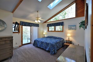 2 bedrooms, bed sheets - Sandy Shores (Cable)