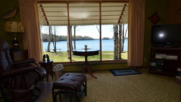 Room, Multiple Beds, Patio, Beach View | Interior