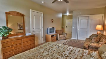 Kondominium, 1 Tempat Tidur Queen, patio | 1 kamar tidur