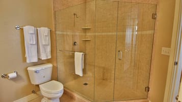 Condo, 1 Queen Bed with Sofa bed, Jetted Tub | Bathroom