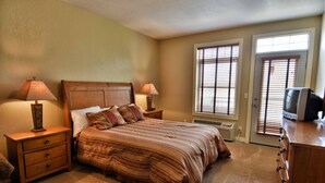 Condo, 1 Queen Bed with Sofa bed, Balcony - Unit 431b 1bd/ 1BA Efficiency Suite (Birchwood)