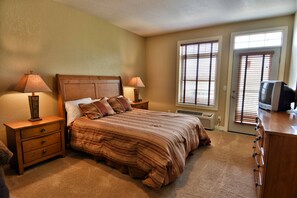 Condo, 1 Queen Bed with Sofa bed, Balcony | 1 bedroom, free WiFi - Unit 431b 1bd/ 1BA Efficiency Suite (Birchwood)