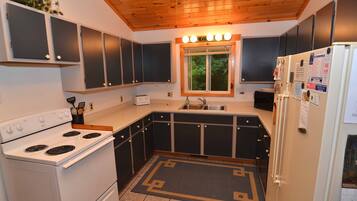 House, Multiple Beds, Patio | Private kitchen | Fridge, microwave, stovetop, coffee/tea maker