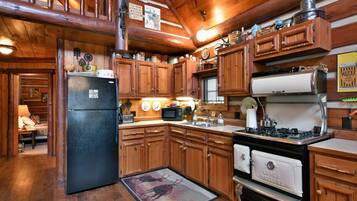 Rumah, Beberapa Tempat Tidur, jet tub | Dapur pribadi | Lemari es, microwave, kompor, dan mesin pembuat kopi/teh