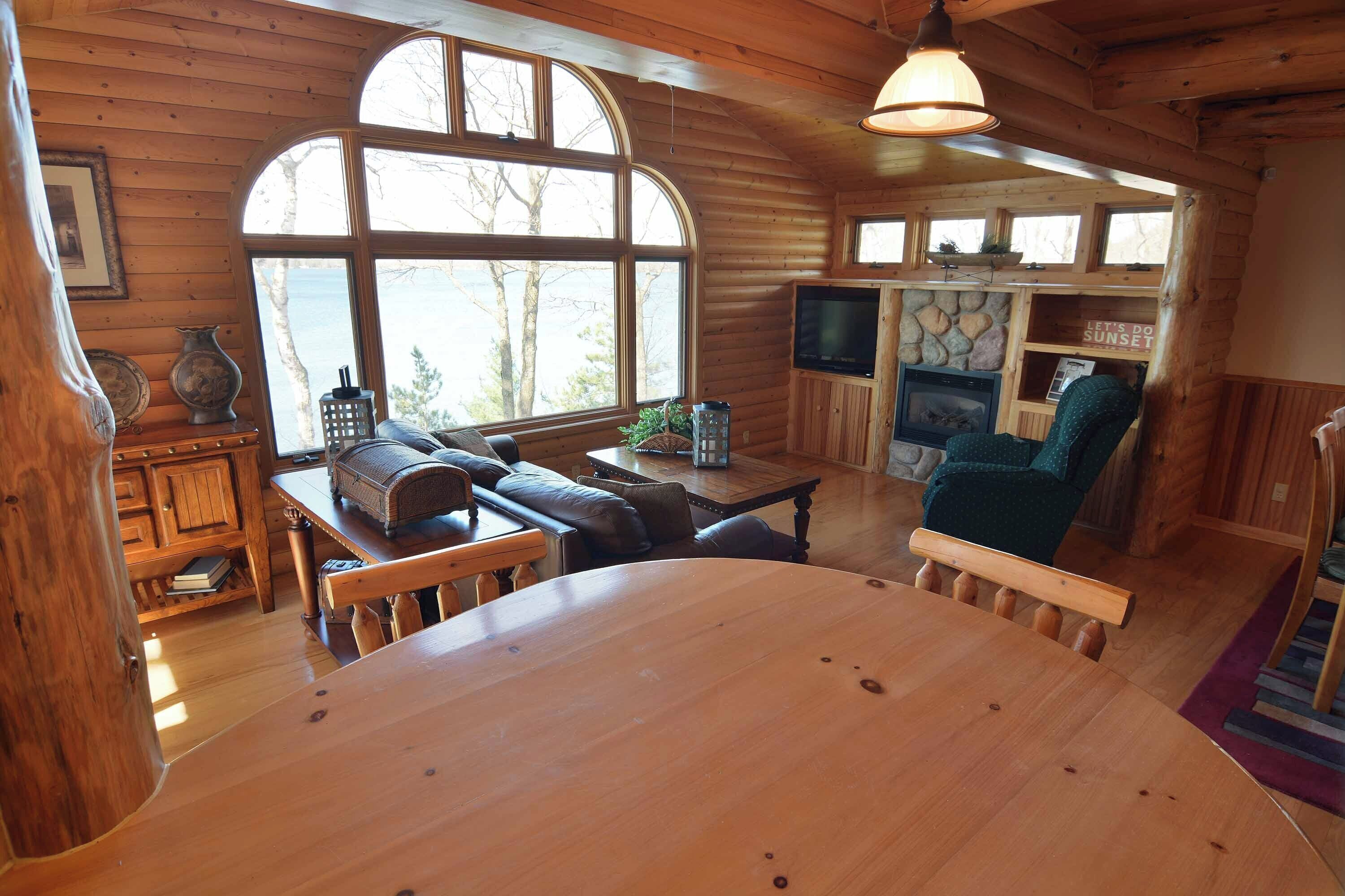 Room, Multiple Beds, Patio | Living area | 32-inch TV with cable channels, fireplace