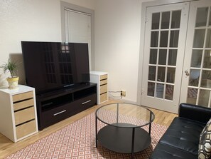 Smart TV, DVD player