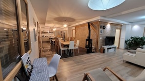 Smart TV, fireplace, offices - Superb Villa Modèrne et Tout Confort (Hauts-de-Bienne)