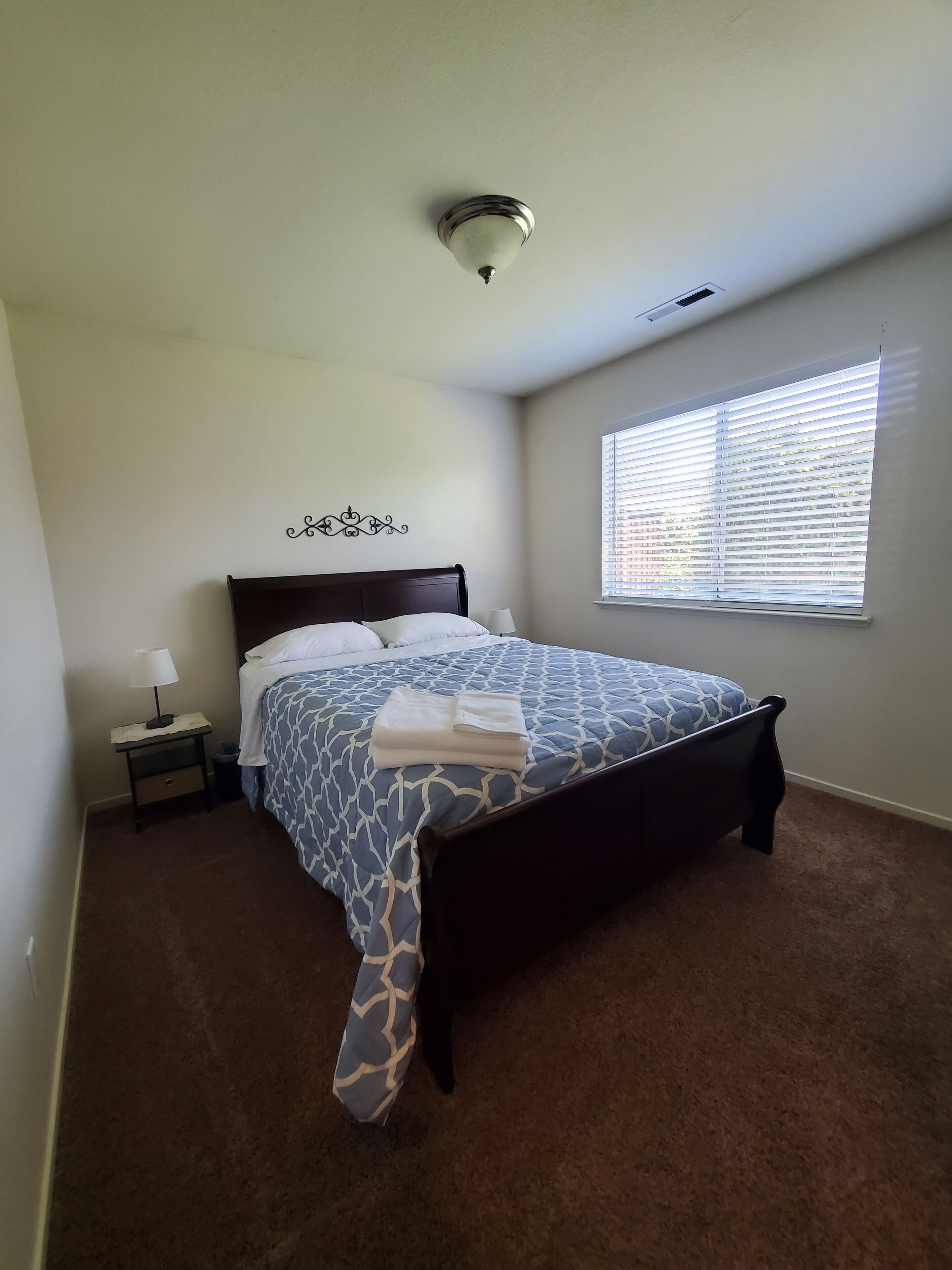 4 bedrooms, travel crib, free WiFi, bed sheets