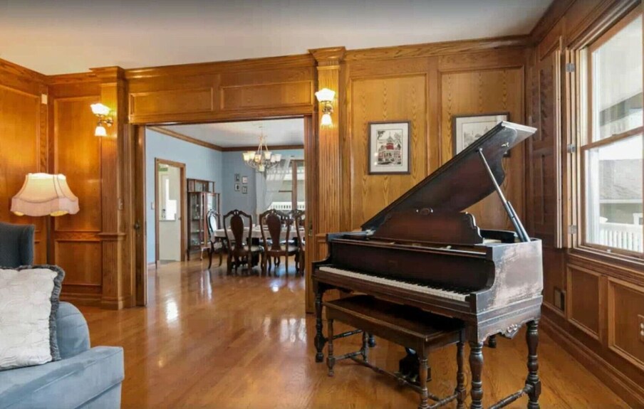 Post-victorian With Private Pool & Sprawling Grounds, Near Wedding Venues. - Santa Paula, CA