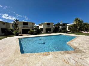 Alberca al aire libre 