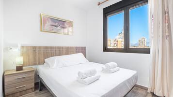 1 slaapkamer, een strijkplank/strijkijzer, gratis wifi, beddengoed