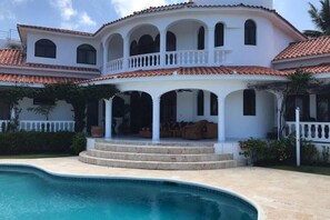 Indoor pool - Villa Ocean View Larimar (Puerto Plata)