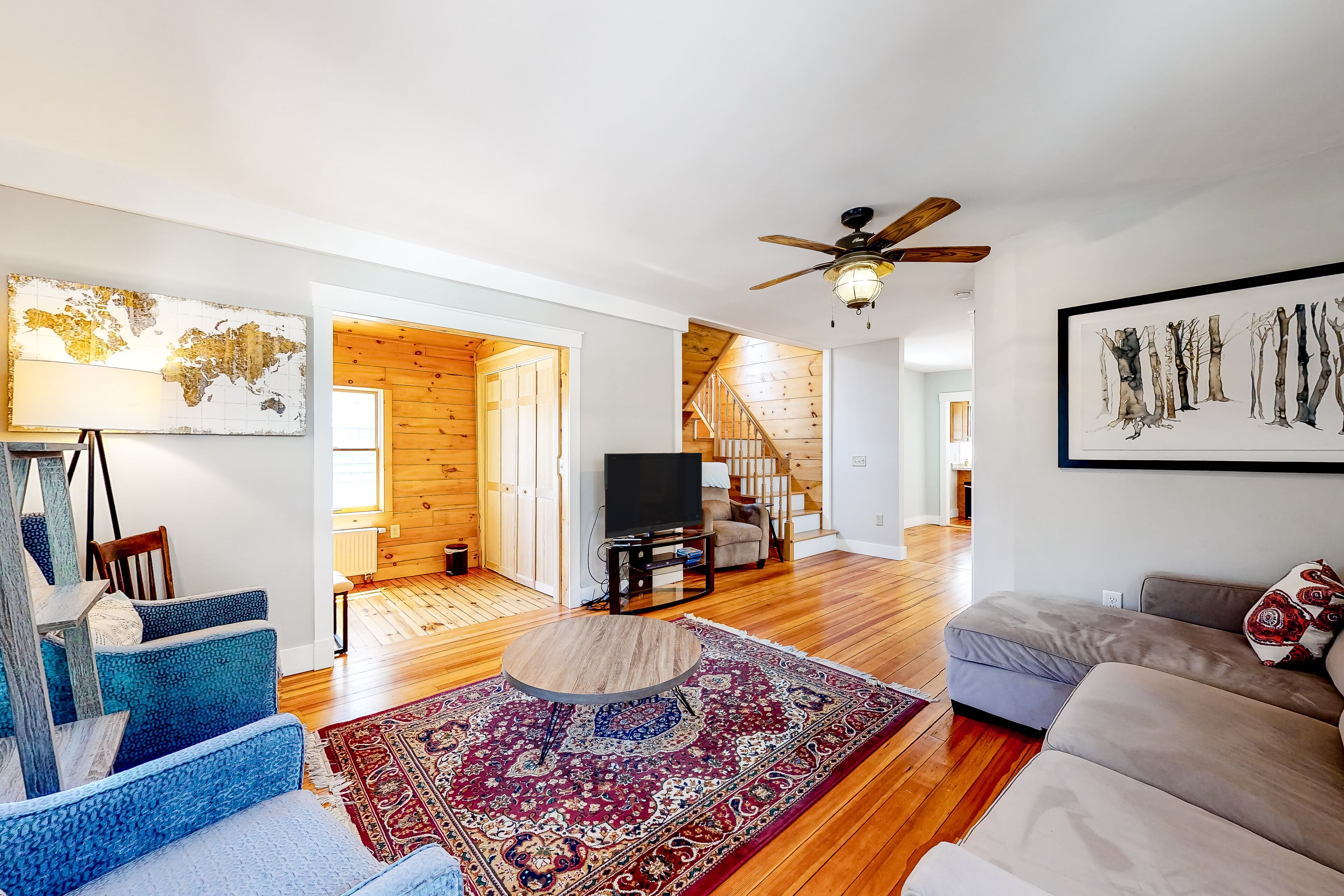Adorable Coastal Hideaway W/ Free WiFi, Full Kitchen, Beachy Decor & More