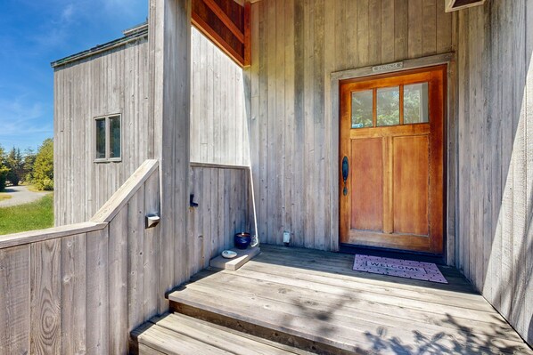 المنطقة المحيطة بالمنشأة