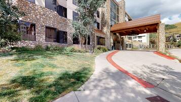 Enceinte de lâhĂ©bergement