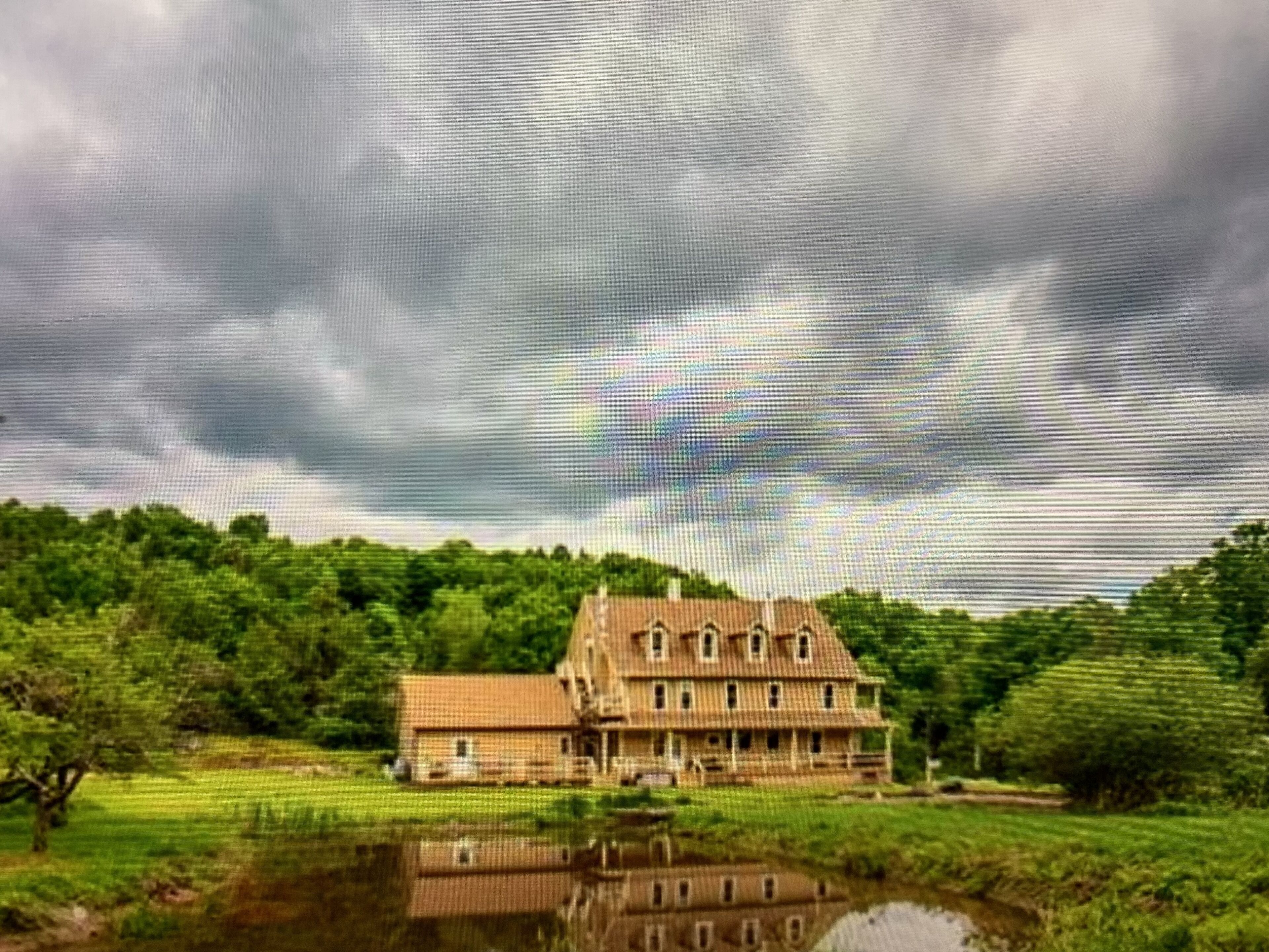Picturesque family lodge on 28 acres in Sullivan 'county