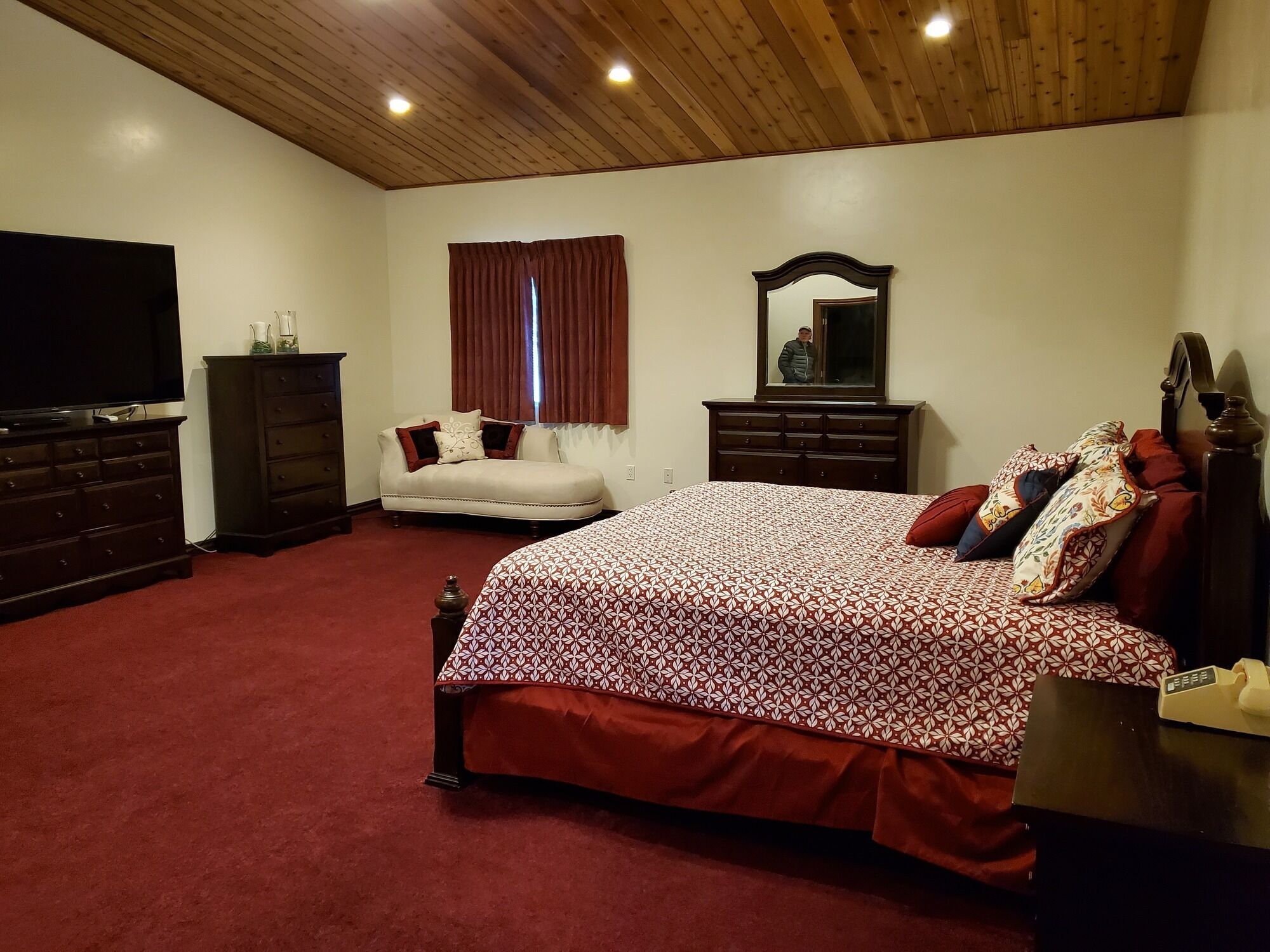 5 chambres, accès à Internet, literie fournie
