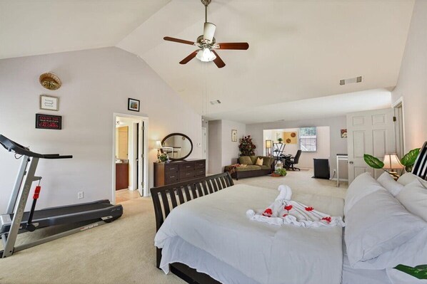 1 bedroom, desk, iron/ironing board, free WiFi