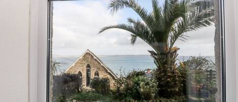 Cottage | 3 bedrooms, individually decorated, individually furnished, free WiFi