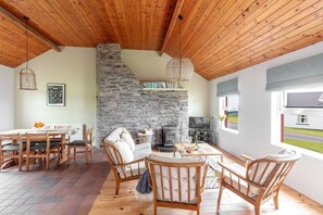 Dining - Ventry Beach Cottage 3 bedroom house (Dingle)