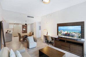 Smart TV, fireplace, Netflix, streaming services