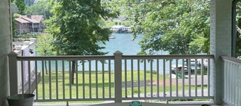 FLAT LOT BOAT-RAMP NO-WAKE-COVE OFF MAIN CHANNEL LG HOME-GAMERM FIRE PIT KAYAKS+