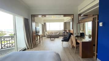 Deluxe Double Room, Ocean View | Down comforters, WiFi (free), bed sheets