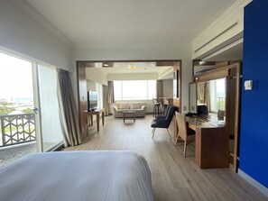 Chambre Deluxe double, vue sur l’océan | Couette en duvet, accès au Wi-Fi (inclus), literie fournie