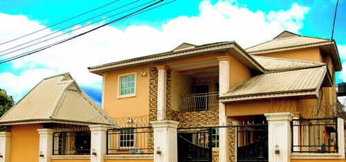 Impeccable , modern House in Benin City, Nigeria