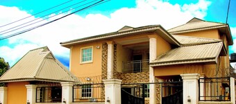 Impeccable , modern House in Benin City, Nigeria