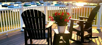 Spectacular Corea Harborside house minutes to Acadia National Park Schoodic Entry