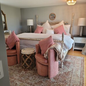 5 bedrooms, WiFi, bed sheets