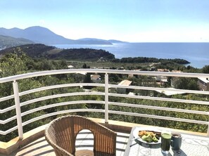 Property grounds - Spectacular sea view 4-Bed duplex Apartment. (Sutomore, Bar)