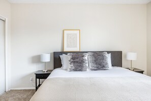 1 chambre, fer et planche à repasser, Wi-Fi, draps fournis