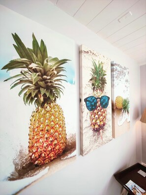 Interior - Pineapple Upper Deck Guesthouse Near Beaches/Shopping/Dining, Ballparks&Downtwn! (West Palm Beach)
