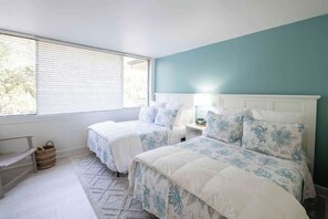 4 dormitorios, tabla de planchar con plancha, wifi y ropa de cama