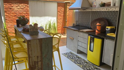 Linda Casa em Condomínio na Praia de Boiçucanga