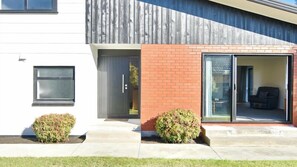 Exterior detail - Lavandula 4 Bedroom-4 Bedroom holiday home in Burnside (Christchurch)