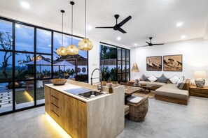 Interior - Lovely 2BR Villa 10-min walk to the Beach (Badung)