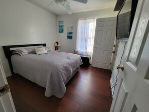 5 bedrooms, free WiFi, bed sheets