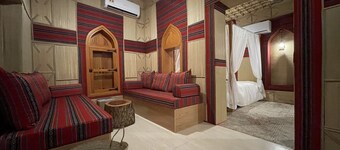 Charming Omani Historical House in Mutrah 