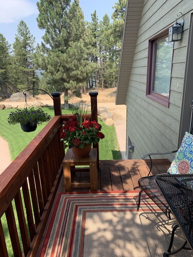 Private guest house in the pines