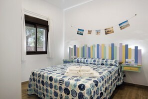 2 chambres, fer et planche à repasser, Wi-Fi gratuit, draps fournis