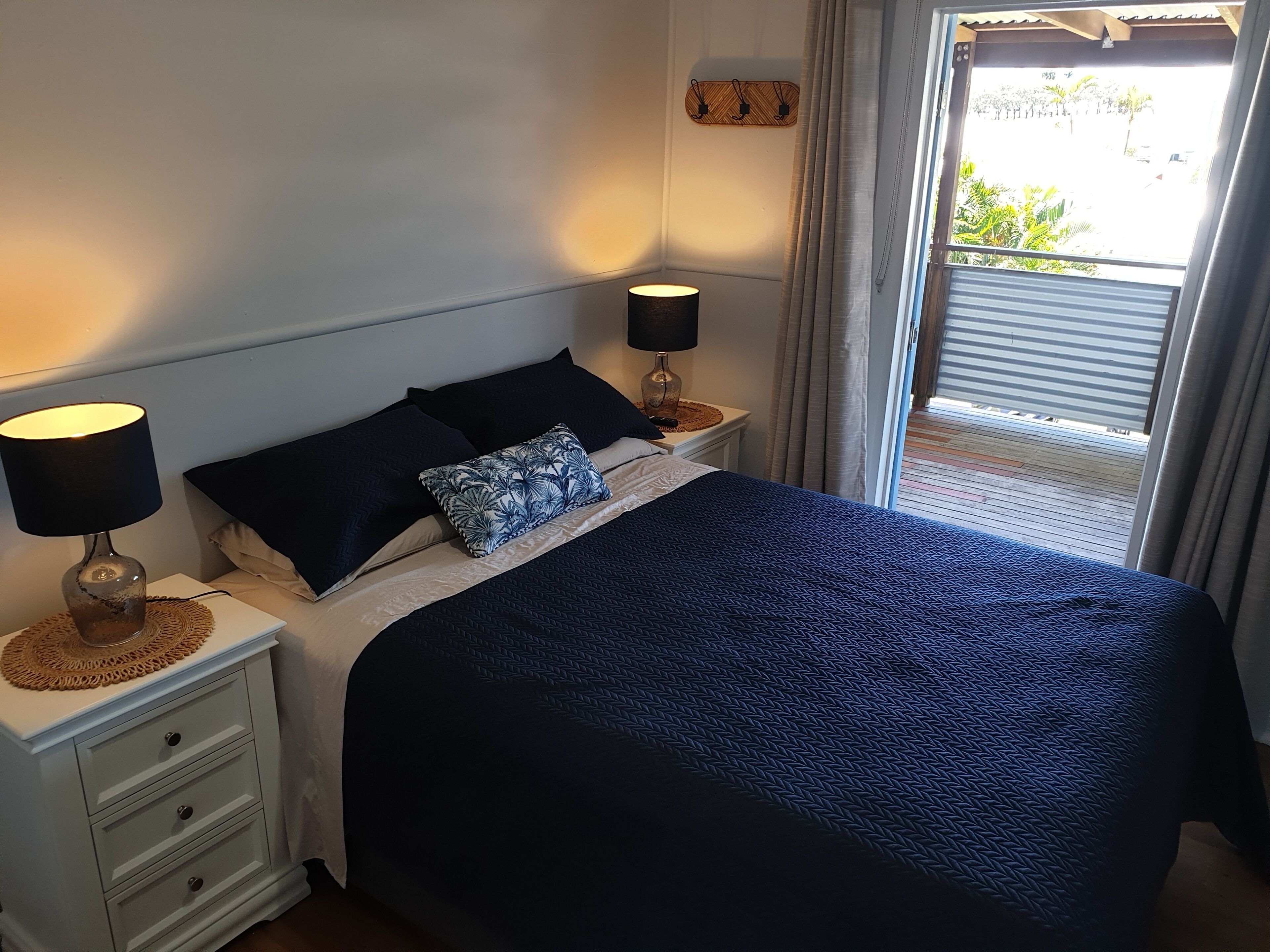 3 chambres, bureau, Wi-Fi gratuit, draps fournis