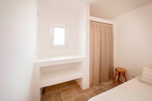 5 Schlafzimmer, Bügeleisen/Bügelbrett, kostenloses WLAN, Bettwäsche
